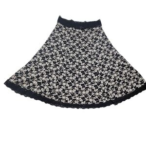 Vtg CAbi Lace Skirt Women Med Black Silver Eyelet Flare Whimsigoth Fairy Y2K USA
